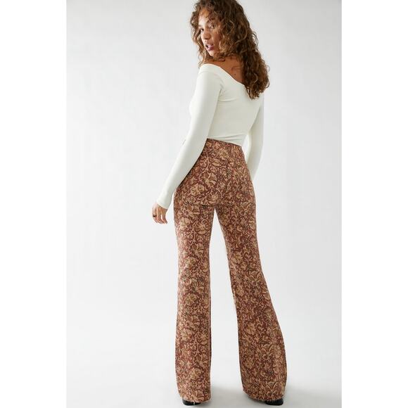 NWT Free People CRVY Wild Honey Printed Floral Flare Jeans Multicolor 31 - Picture 1 of 8